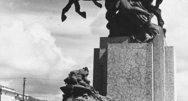 I giovani esploratori della memoria liguri catalogano lapidi e monumenti delle guerre mondiali