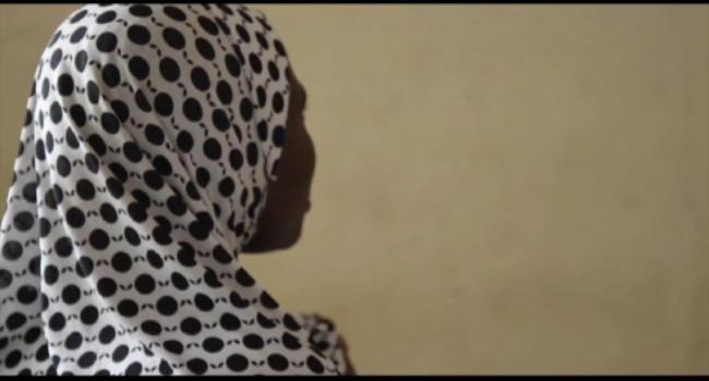Come gloria e aisha, le spose bambine senza infanzia e diritti (video di tabloid)